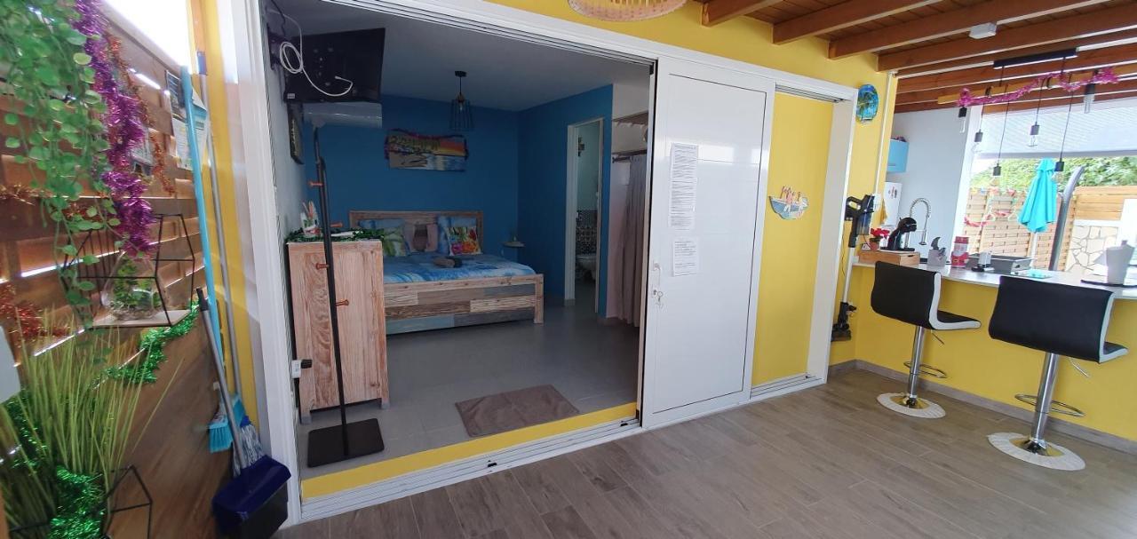 "Chez Claudia "Charmant Logement Avec Jacuzzi Privatif En Toute Intimite Sur Belle Terrasse Exterieure En Bois Et Piscine Courcelles 外观 照片