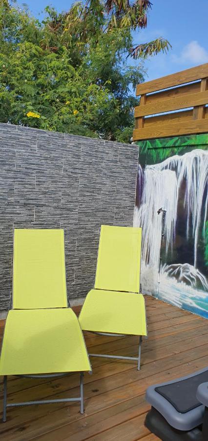 "Chez Claudia "Charmant Logement Avec Jacuzzi Privatif En Toute Intimite Sur Belle Terrasse Exterieure En Bois Et Piscine Courcelles 外观 照片