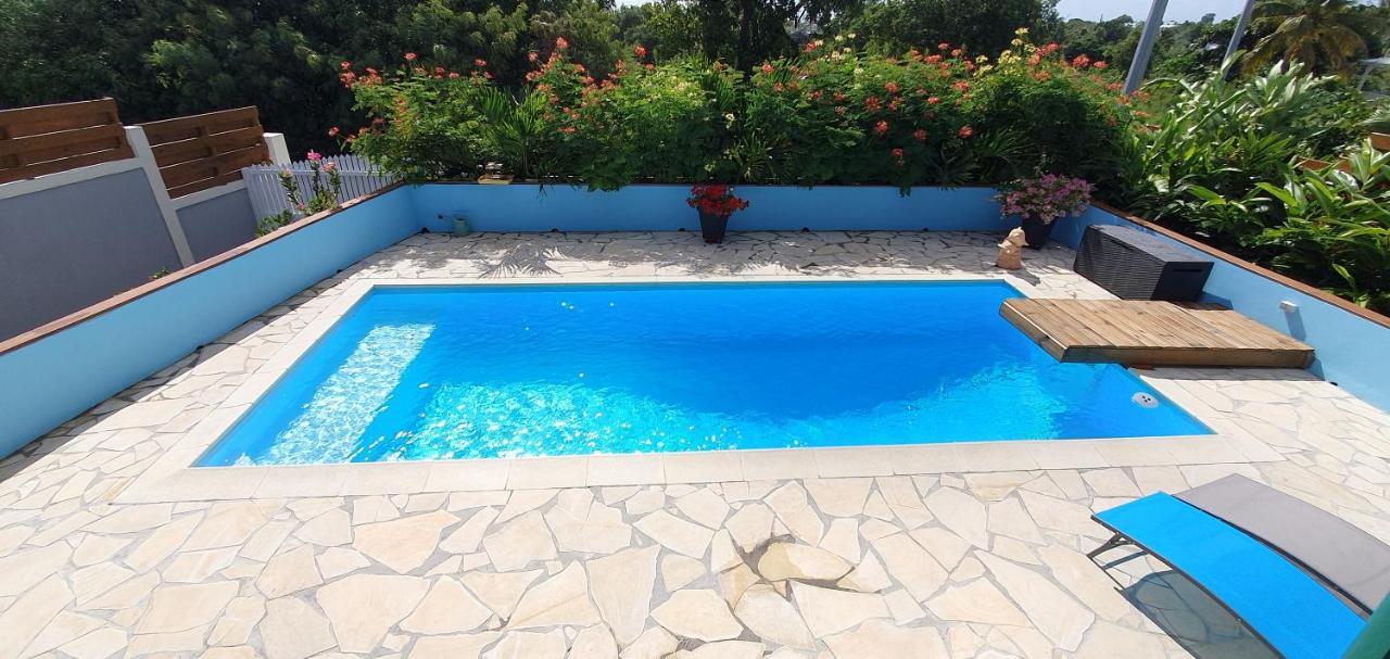 "Chez Claudia "Charmant Logement Avec Jacuzzi Privatif En Toute Intimite Sur Belle Terrasse Exterieure En Bois Et Piscine Courcelles 外观 照片