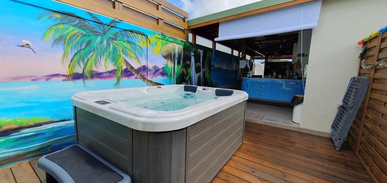 "Chez Claudia "Charmant Logement Avec Jacuzzi Privatif En Toute Intimite Sur Belle Terrasse Exterieure En Bois Et Piscine Courcelles 外观 照片