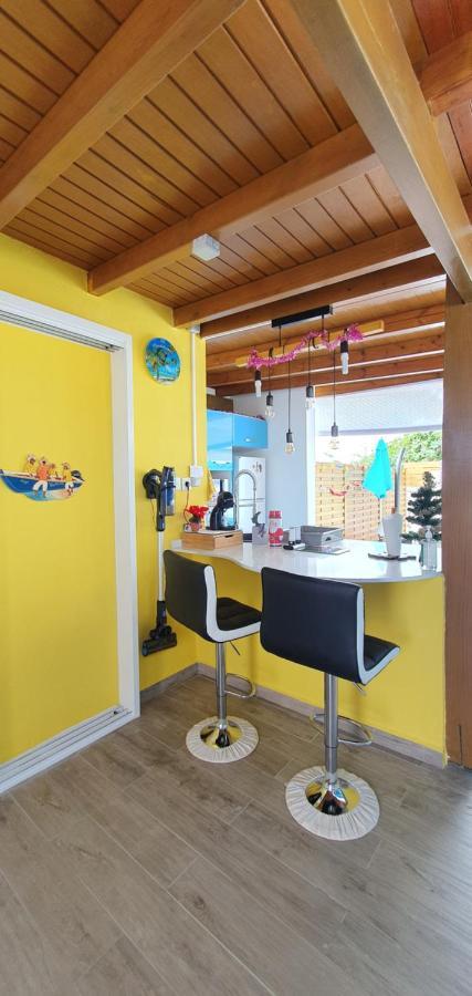 "Chez Claudia "Charmant Logement Avec Jacuzzi Privatif En Toute Intimite Sur Belle Terrasse Exterieure En Bois Et Piscine Courcelles 外观 照片