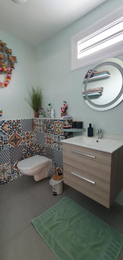 "Chez Claudia "Charmant Logement Avec Jacuzzi Privatif En Toute Intimite Sur Belle Terrasse Exterieure En Bois Et Piscine Courcelles 外观 照片